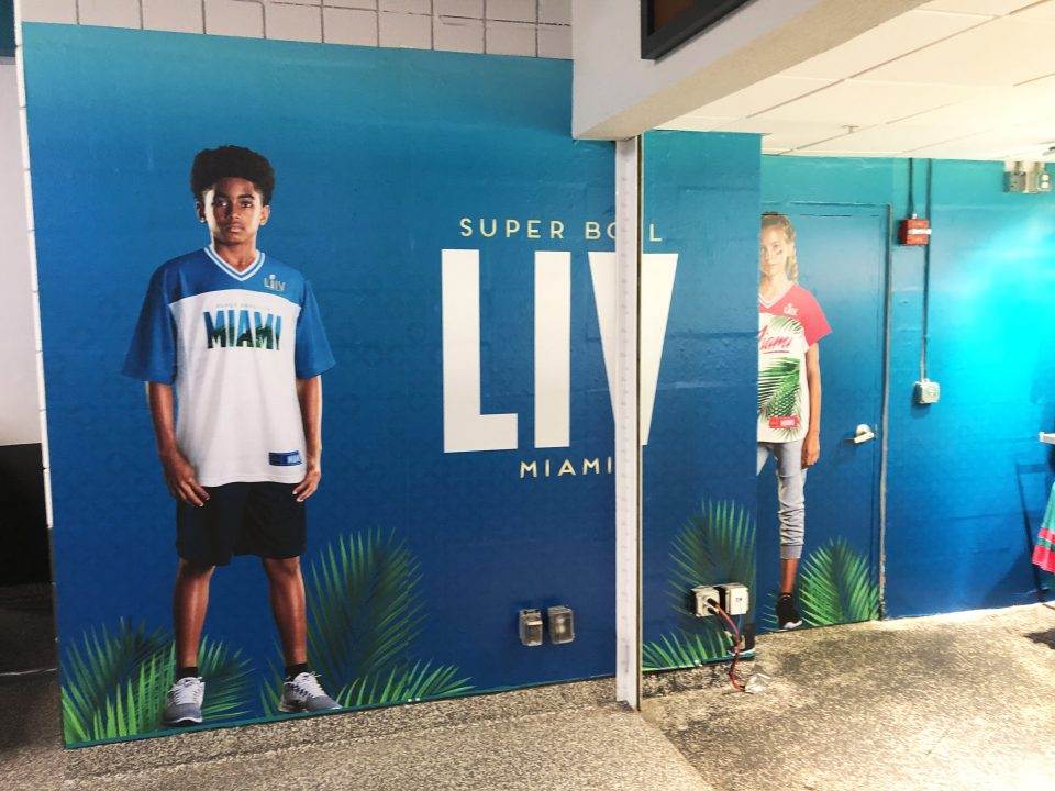 wall mural and wall wraps printing